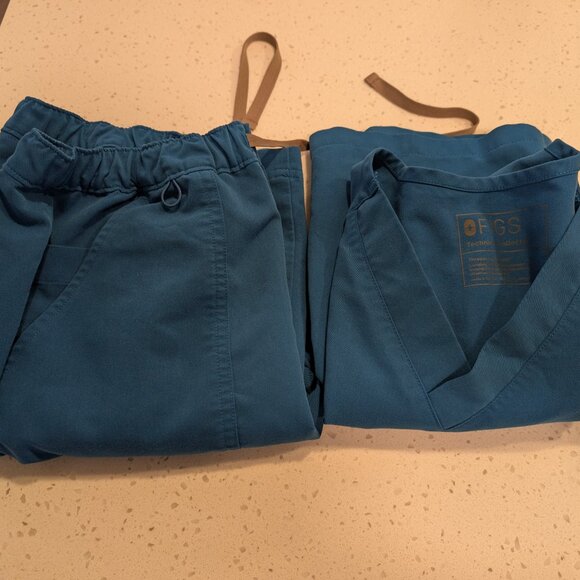 Mens figs scrubs - Picture 2 of 2